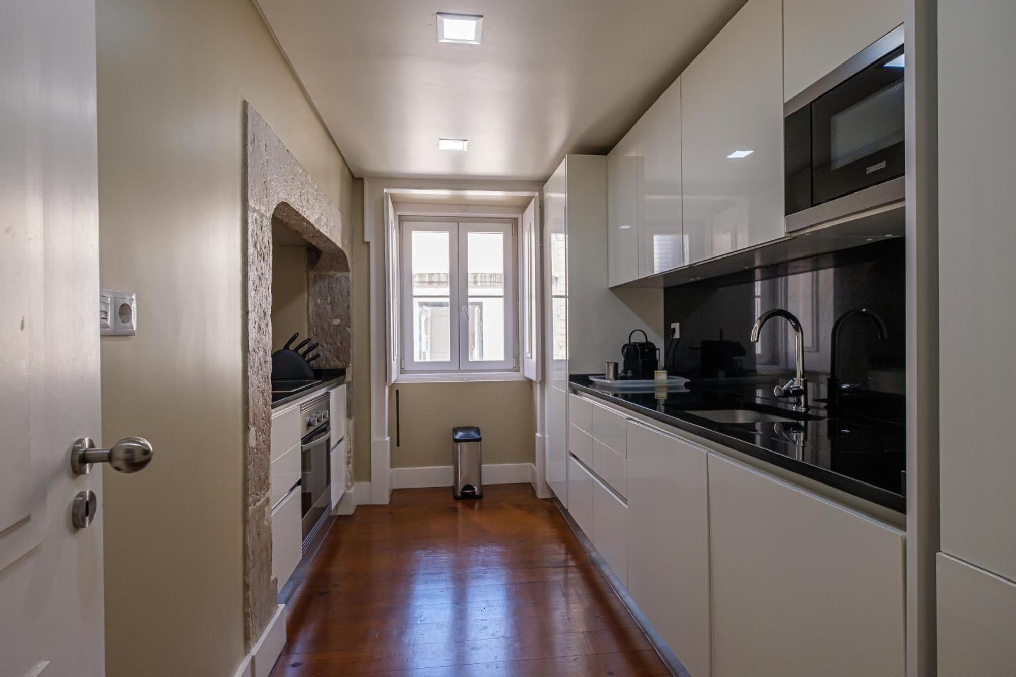 Apartment Nomad's Downtown - 3bdr S Juliao Lissabon
